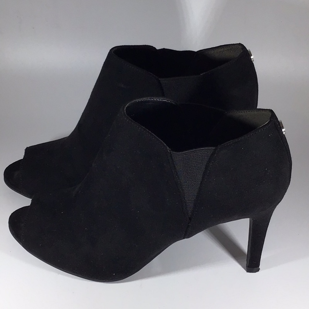 Unisa Black Open Toed Suede Heels 7.5